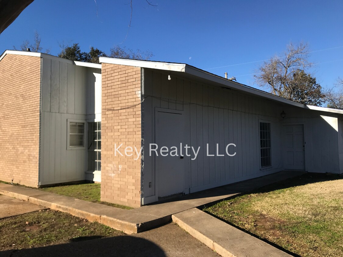 Primary Photo - 5506 Mansour Ave