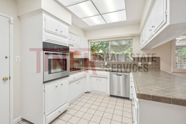 Building Photo - 4891 Kipling Dr