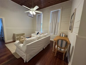 Building Photo - 517 18th St