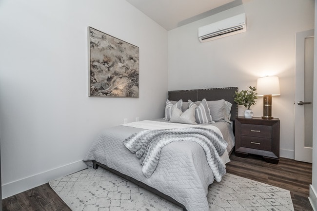 Building Photo - Yarn Factory Lofts