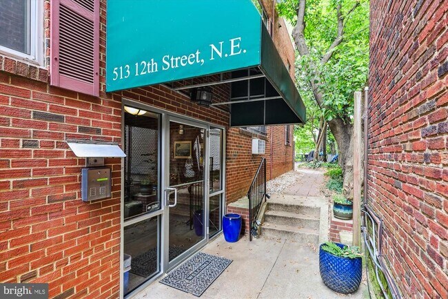 Foto del edificio - 513 12th St NE
