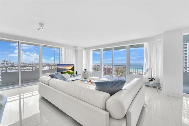 Foto del edificio - 400 South Pointe Dr