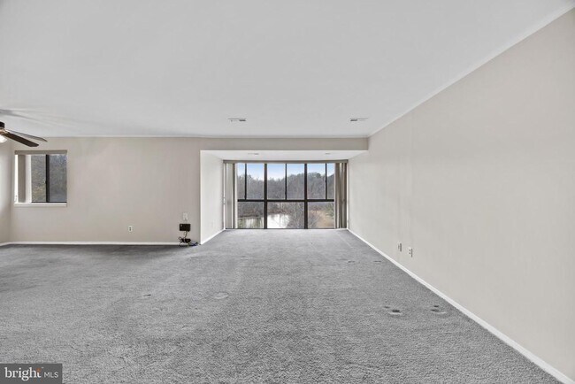 Foto del edificio - 10118 Little Pond Pl