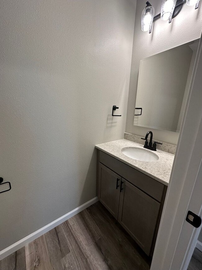 Building Photo - 2521-2521 Granite Dr NW