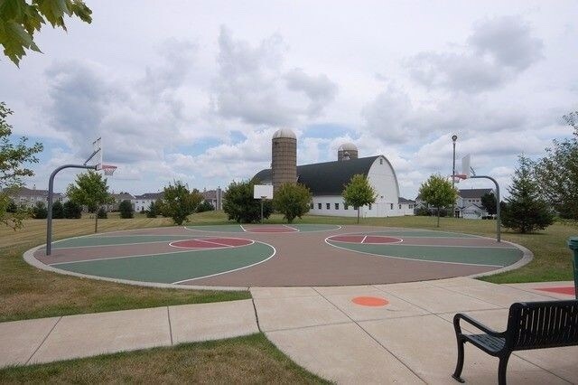 Foto del edificio - 222 Cassidy Lane Elgin, IL 60124