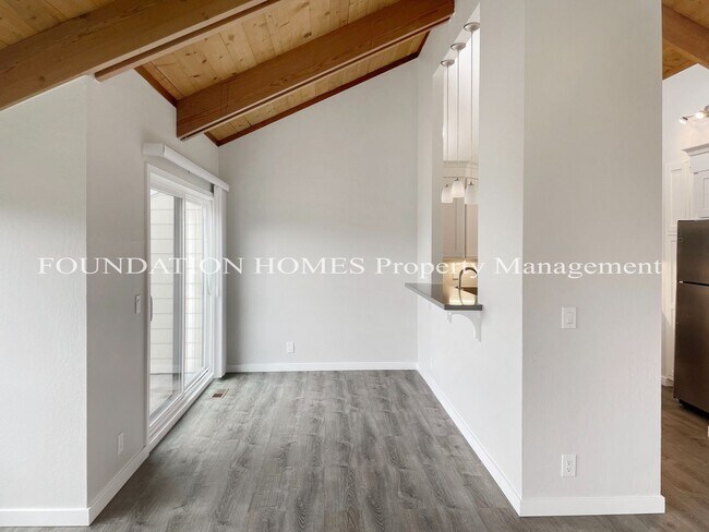 Building Photo - 2 br, 1.5 bath House - 108 Rodeo Ave
