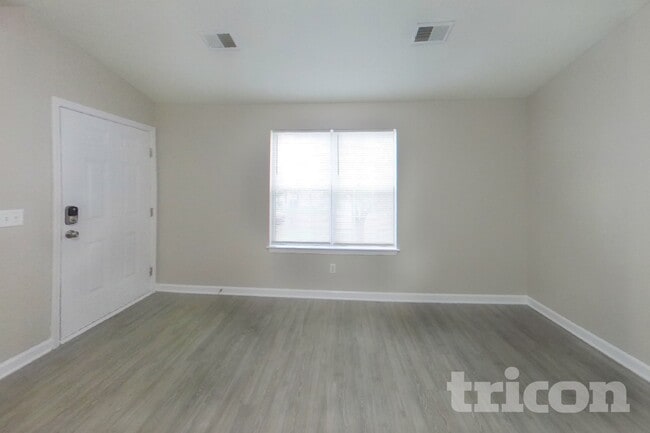 Building Photo - 1310 May Oak Cir