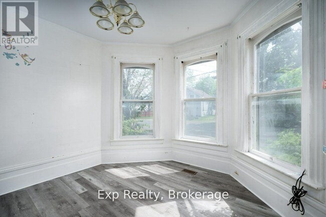 Building Photo - 127 Green St