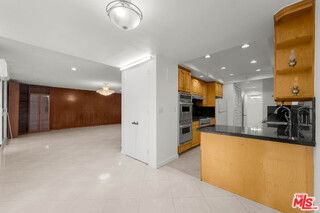 Building Photo - 8704 Gregory Wy