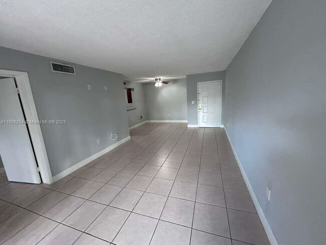 Foto del edificio - 15201 SW 80th St