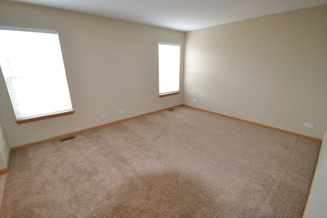 Building Photo - 10569 Lancaster St