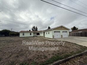 Building Photo - 2347 Cannon Ave