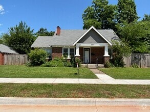 Building Photo - 500 N Jackson St