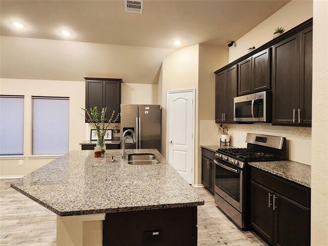 Building Photo - 8730 Trenton Landing Ln