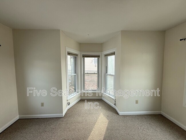 Foto del edificio - 500 St Paul St