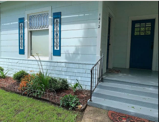 Foto del edificio - 1412 N Robinson St