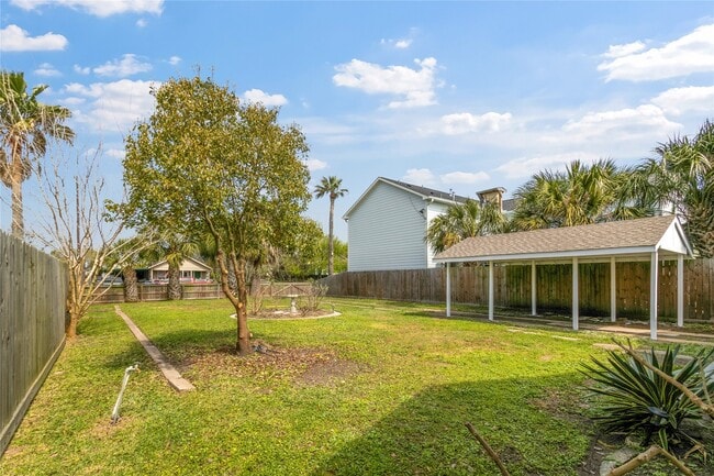 Building Photo - 5515 Avenue R