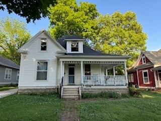Primary Photo - 1336 N Clay Ave