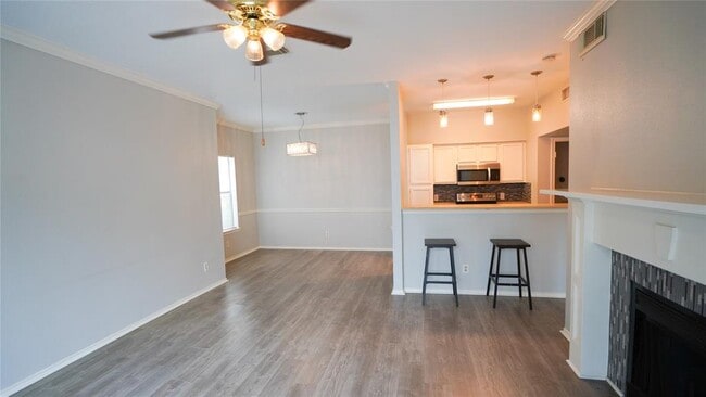 Building Photo - 14550 Fonmeadow Dr