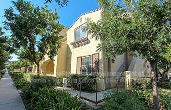 Building Photo - 44916 Honey Locust Dr