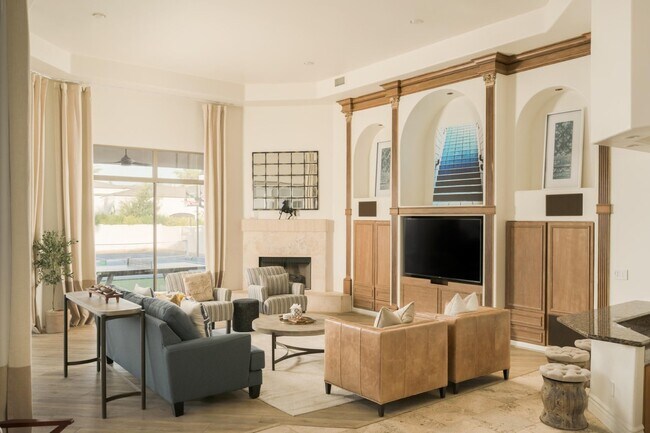 Foto del edificio - 9215 N Invergordon Rd