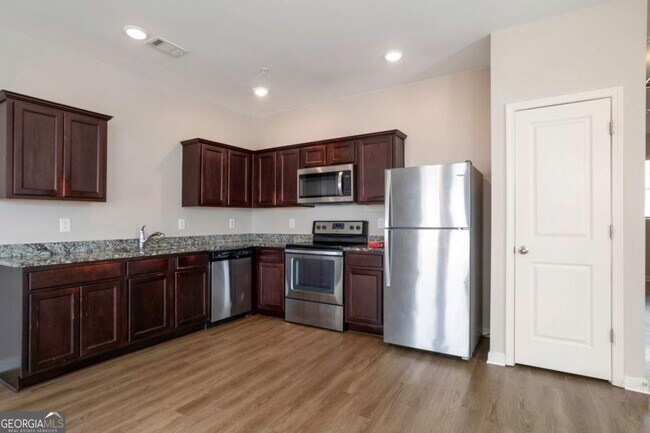 Building Photo - 11973 Fuller St