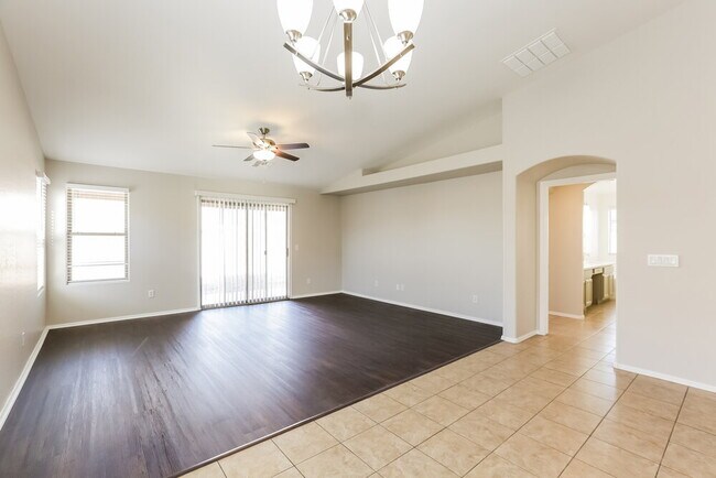 Foto del edificio - 6622 S 23rd Ave