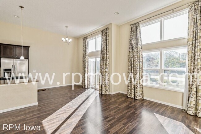 Building Photo - 3 br, 3.5 bath House - 7878 Cottonwood Lane
