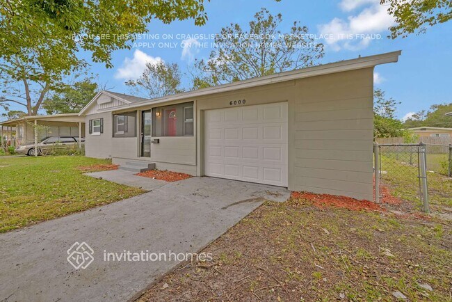 Building Photo - 6000 Balboa Dr