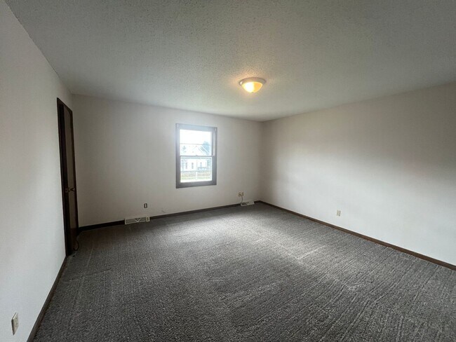 Foto del edificio - 401 W Jackson St
