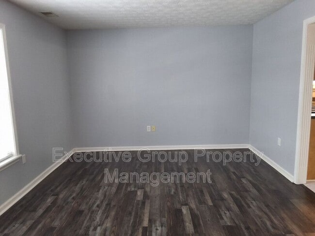 Building Photo - 103 Hurstfield Dr