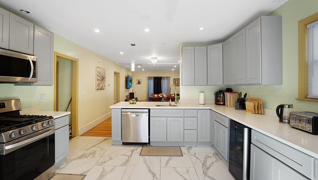 21 Belvoir Rd, Milton, MA 02186 Townhome Rentals in Milton MA