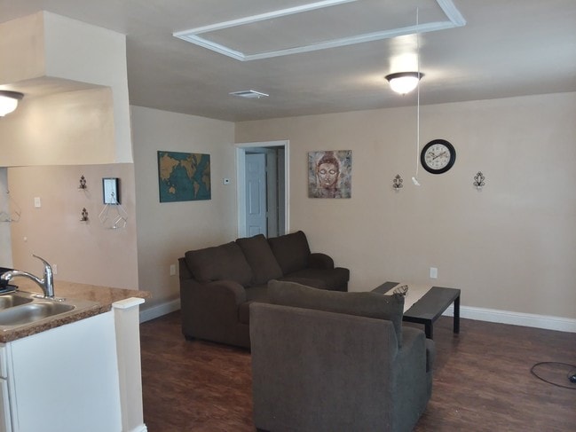 Living Room - 5106 Dumore Dr House