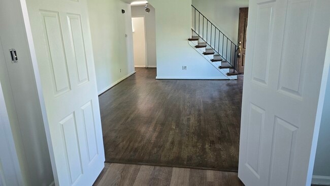 Foto del edificio - 4924 Glenspring Rd