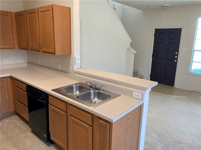 Building Photo - 13929 Cambourne Dr