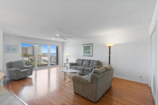 Foto del edificio - 5200 N Ocean Blvd