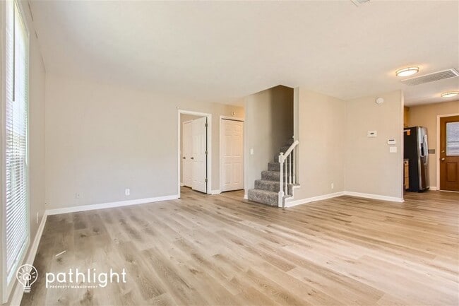 Building Photo - 426 Kinsey Blvd
