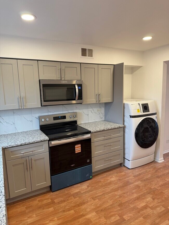 Foto del edificio - 4208 Central Rd