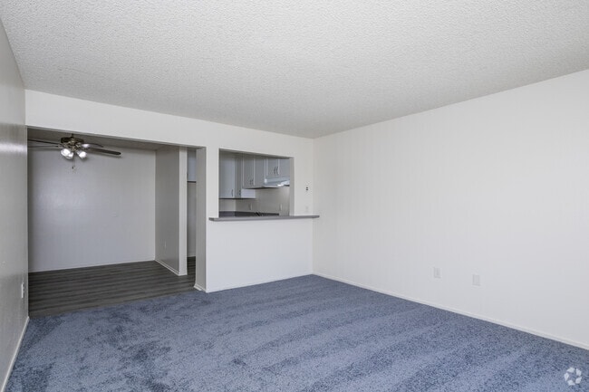 2 habitaciones, 1 baño - 820 pies cuadrados - The Pointe at College Place Apartments