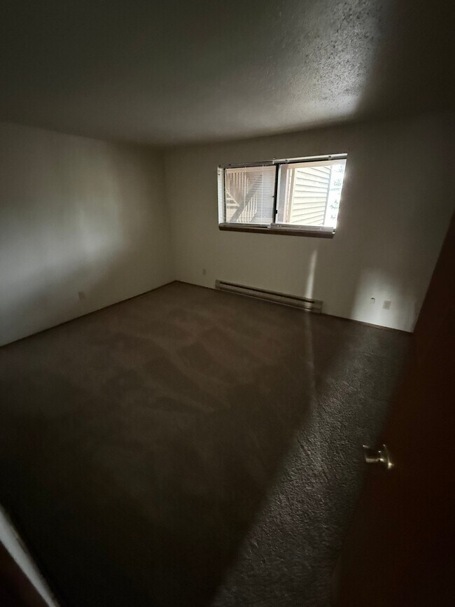 Foto del edificio - 1730 Raven Cir