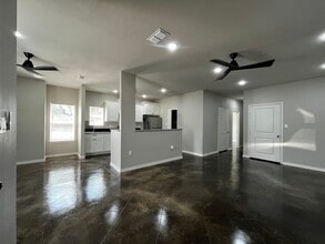 Building Photo - 705 Cr 326