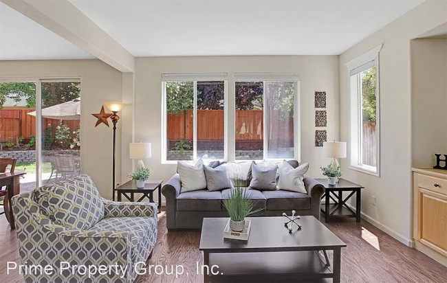 Foto del edificio - 3 br, 2.5 bath House - 5105 Aspen St.