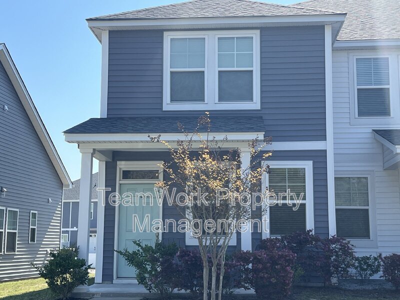 Foto principal - 3950 Hillyard St