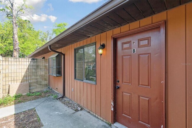 Foto del edificio - 511 SW 69th St