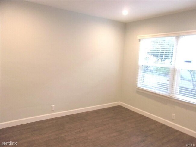 Foto del edificio - 3 br, 2 bath House - 2615 Westminster Ave