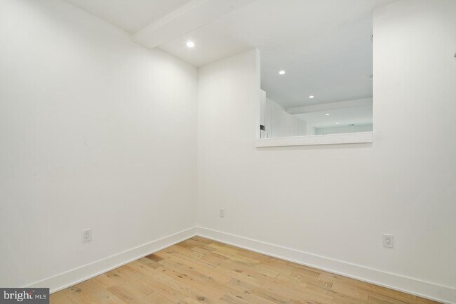 Foto del edificio - 2109 S Iseminger St