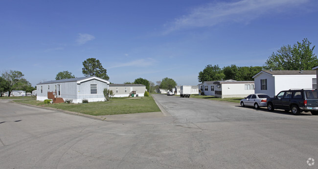 Building Photo - Willow Terrace