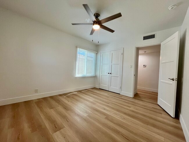 Building Photo - Stadium Park Apartments
