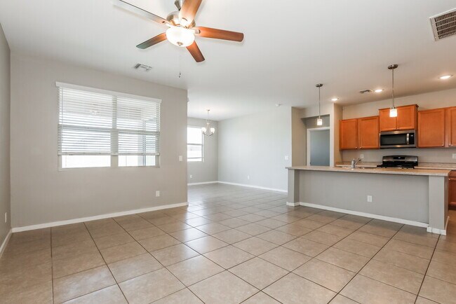 Foto del edificio - 7004 E Aerie Way
