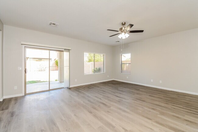 Building Photo - 17582 W Bridger St
